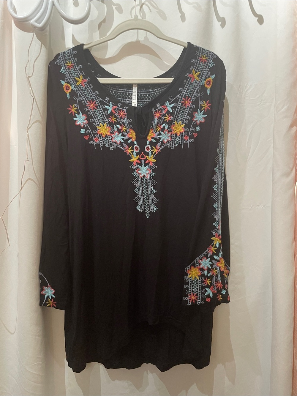 Monoreno Black Tunic with Multicolor Floral Embroidery